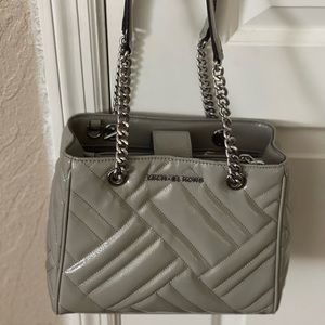 Michael Kors tan purse like new.